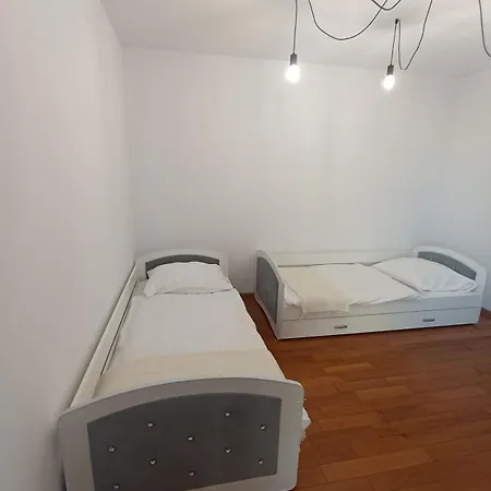 Na Placu Kaszubskim W Gdyni Gdynia