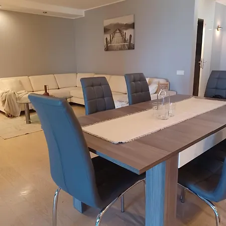 Apartment Na Placu Kaszubskim W Gdyni