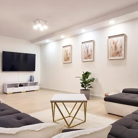 Apartamento Na Placu Kaszubskim W Gdyni